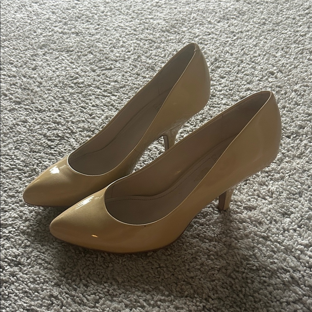 Vince Camuto Cream Women's Heels